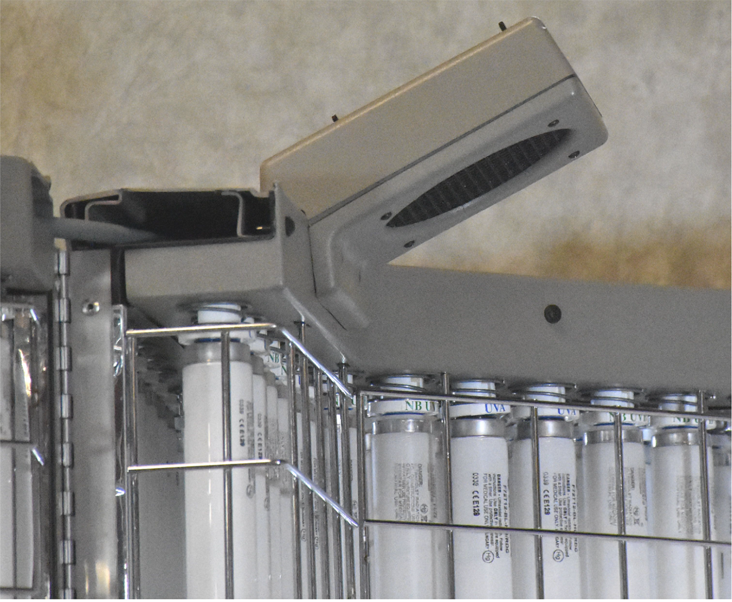 SUNMED DAAVLIN 3S PHOTOTHERAPY 48 LAMP FULL BODY BONUS BASE WATCH VIDEO FREESHIP