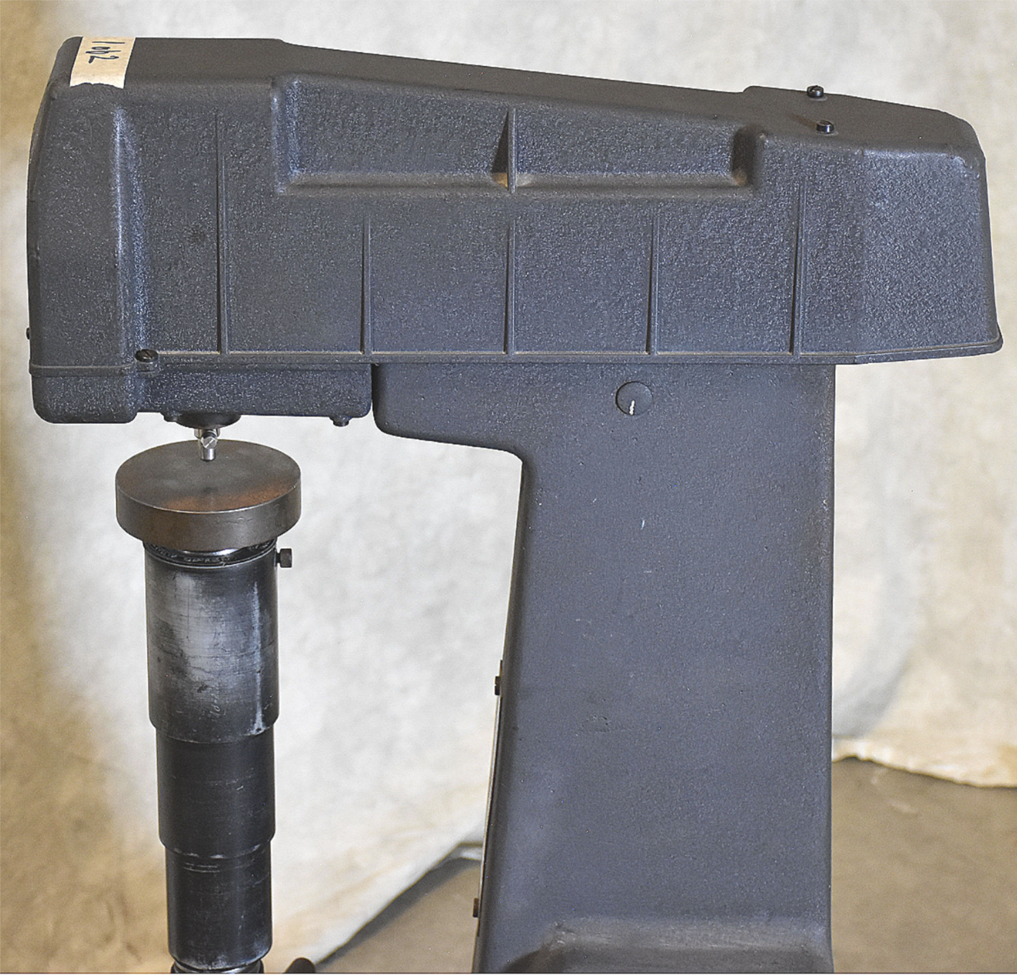 WILSON ROCKWELL 4JR ROCKWELL HARDNESS TESTER with SET OF FIVE WEIGHTS