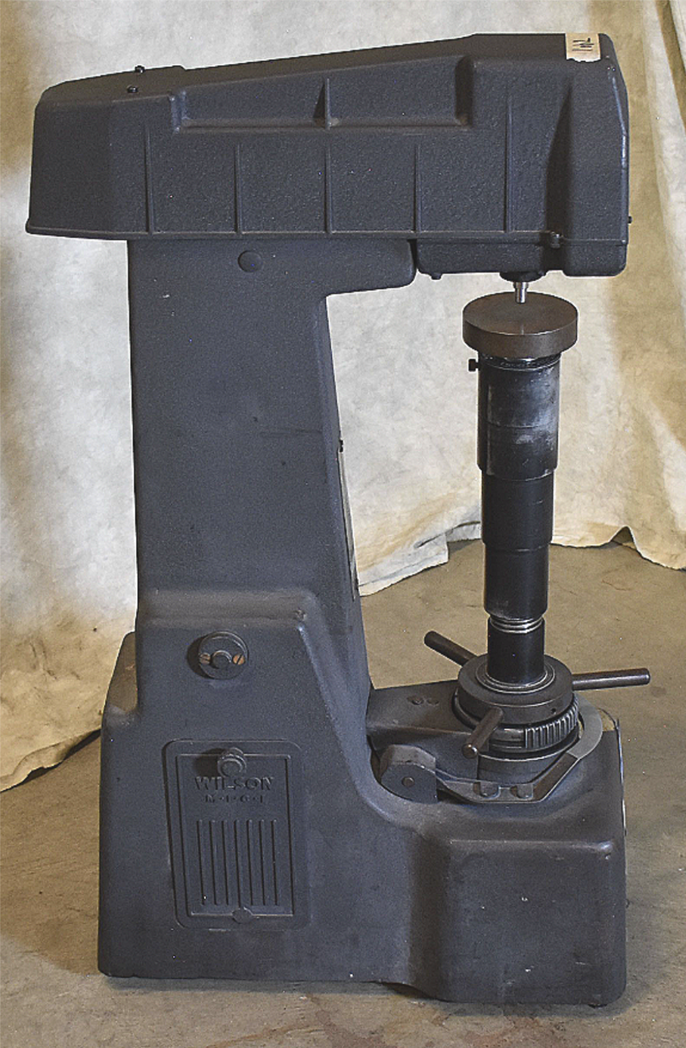 WILSON ROCKWELL 4JR ROCKWELL HARDNESS TESTER with SET OF FIVE WEIGHTS