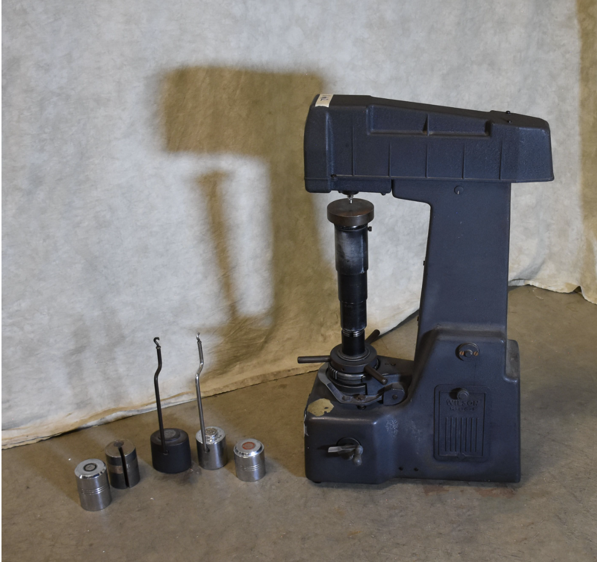 WILSON ROCKWELL 4JR ROCKWELL HARDNESS TESTER with SET OF FIVE WEIGHTS