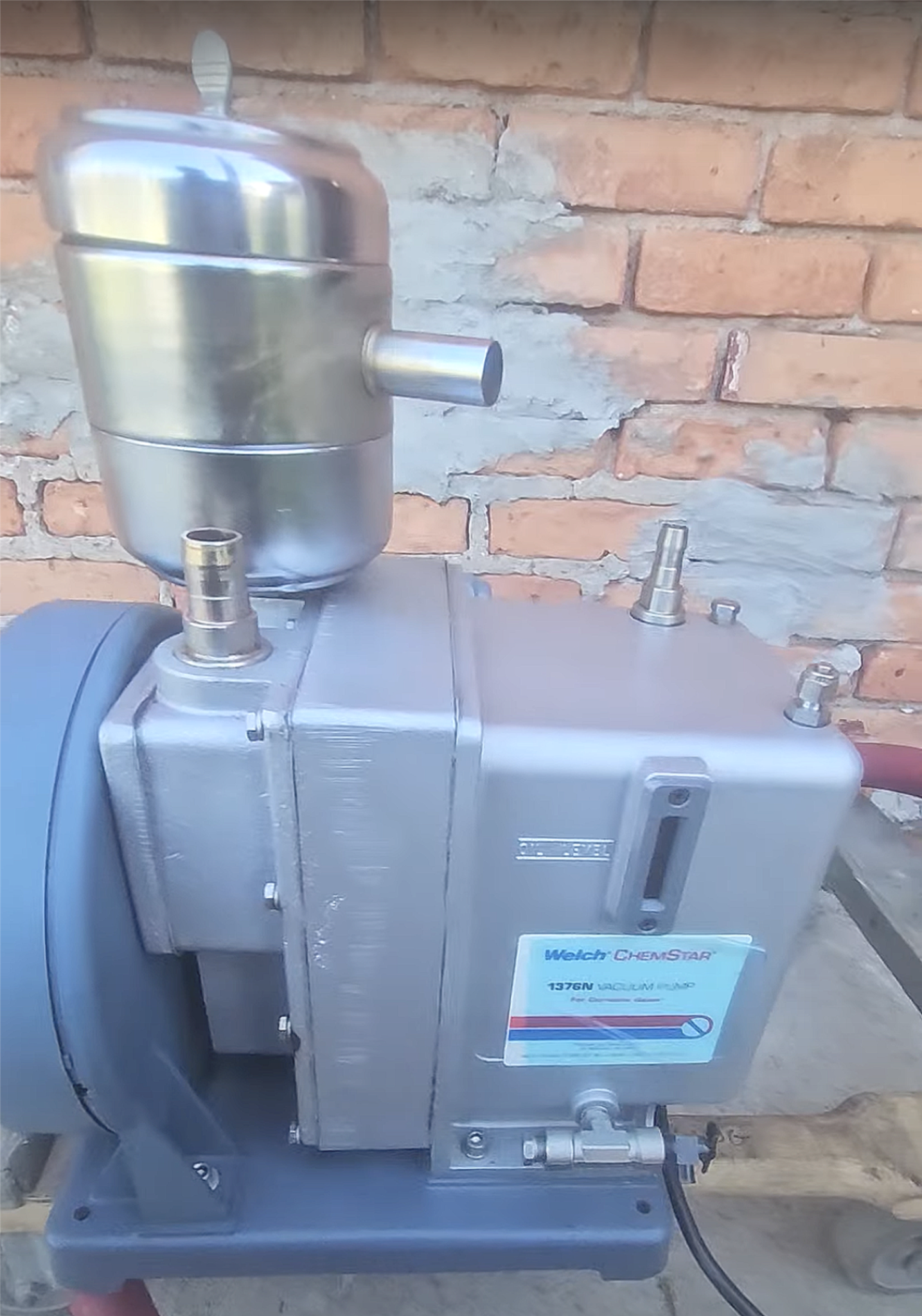 WELCH CHEMSTAR 1376N CHEMICHAL RESISTANT VACUUM PUMP 10.6cfm WATCHVIDEO FREESHIP