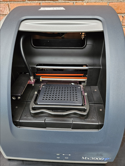 STRATAGE Mx3000P MULTIPLEX QUANTITATIVE 96 WELL (QPCR) PCR SYSTEM FREE SHIPPING