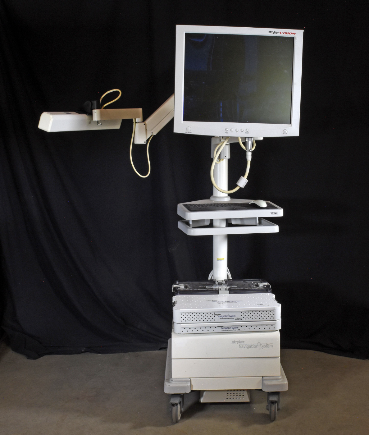 STRYKER SURGICAL NAVIGATION SYSTEM 6000-200 & SENSOR BAR & MONITOR but no CPU