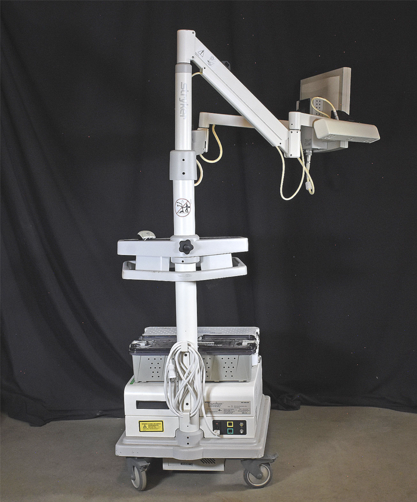 STRYKER SURGICAL NAVIGATION SYSTEM 6000-200 & SENSOR BAR & MONITOR but no CPU