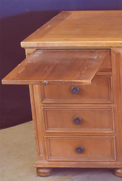 VINTAGE STOW DAVIS UofM LAW SCHOOL DESK 66"x 36"x 30" Inch 8 DRAWERS FREE SHIP