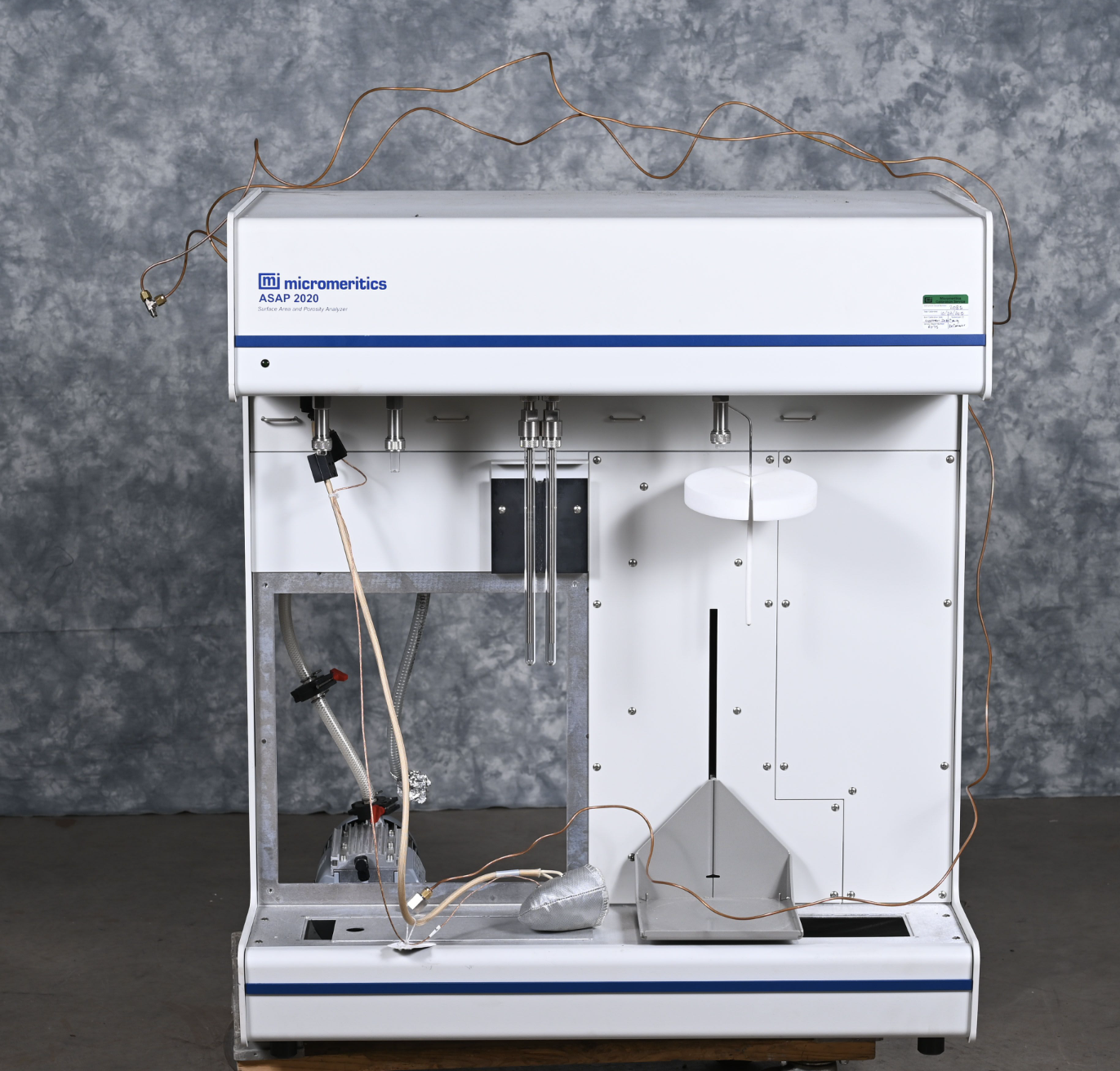 MICROMERITICS® ASAP 2020 SURFACE AREA & POROSITY ANALYZER EDWARDS EXT 75DX PUMP