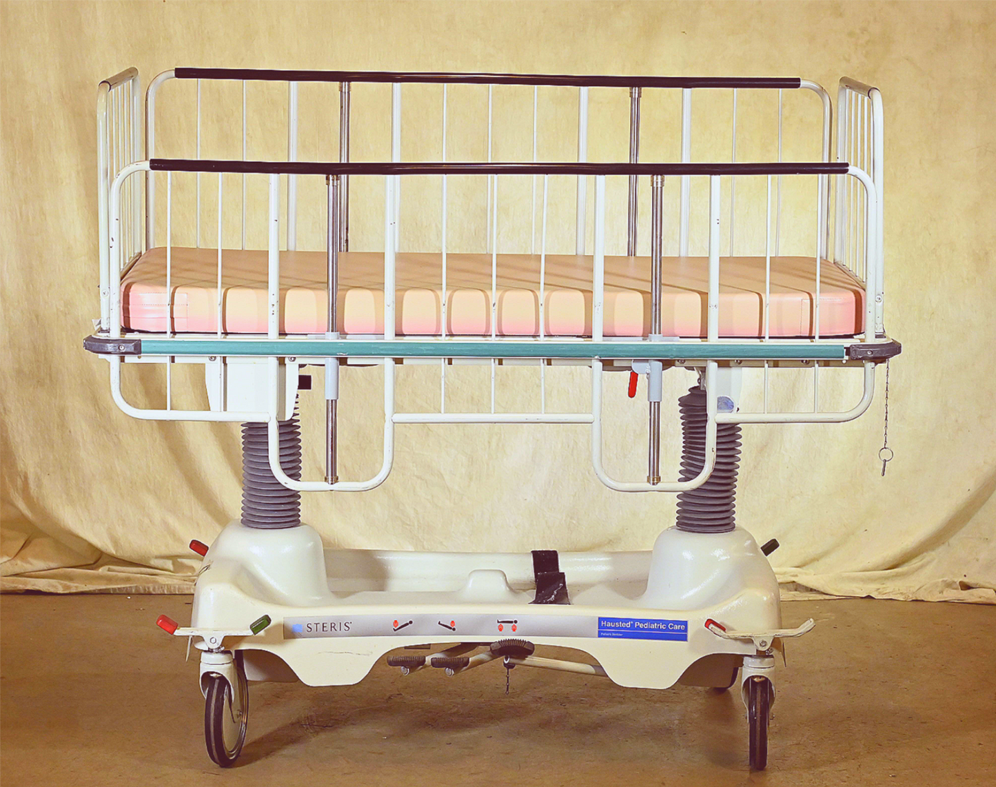 HAUSTED™ PEDIATRIC CRIB GURNEY COMPLETE with RAIL & MATTRESS WATCHVIDEO