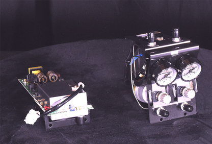 2 SHIMADZU GC-17A Gas Chromatograph 1 CMB-102GC 1 AOC-20i Autosampler & Injector