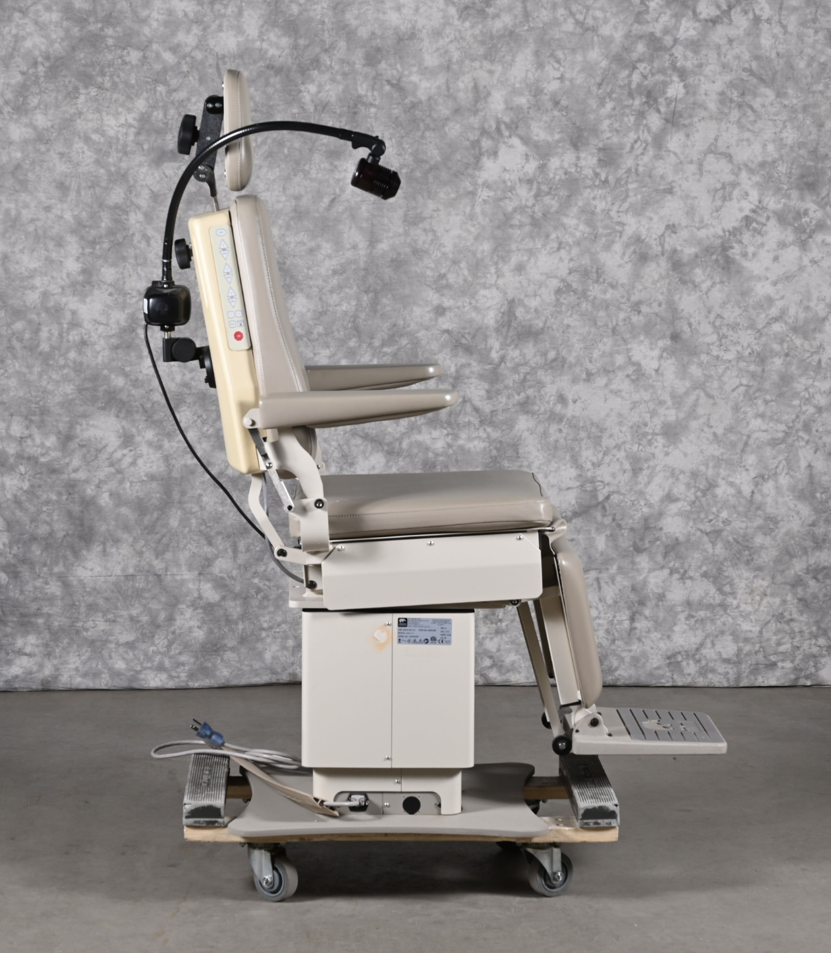120-DAY-WARRANTY MTI® 424-115 PROCEDURE POWER CHAIR FREE SHIP