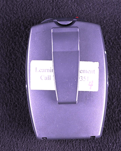 SET 11 LISTEN TECHNOLOGIES LR-400-216 PORTABLE DISPLAY RF RECEIVER 216MHZ & CASE