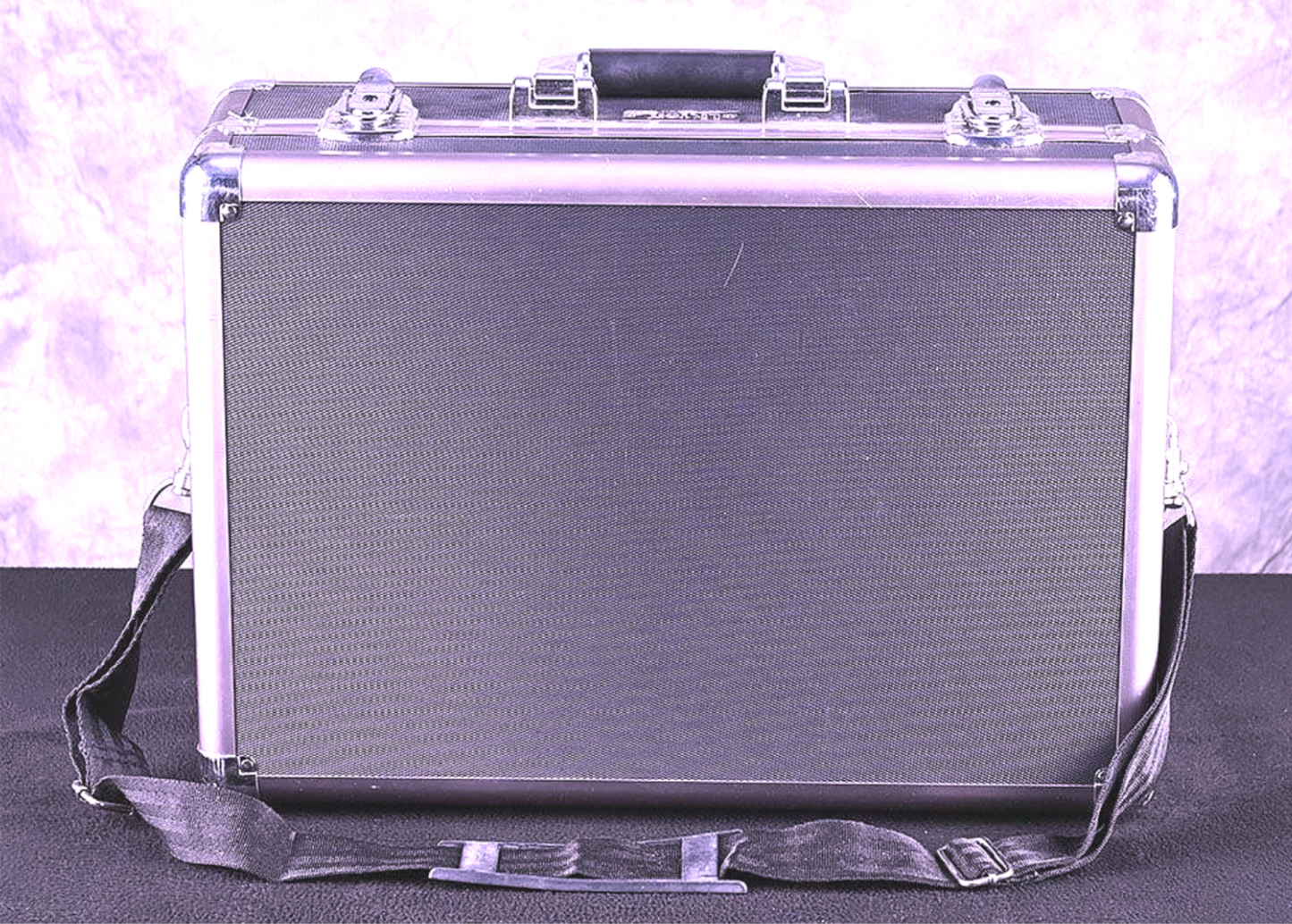 SET 11 LISTEN TECHNOLOGIES LR-400-216 PORTABLE DISPLAY RF RECEIVER 216MHZ & CASE