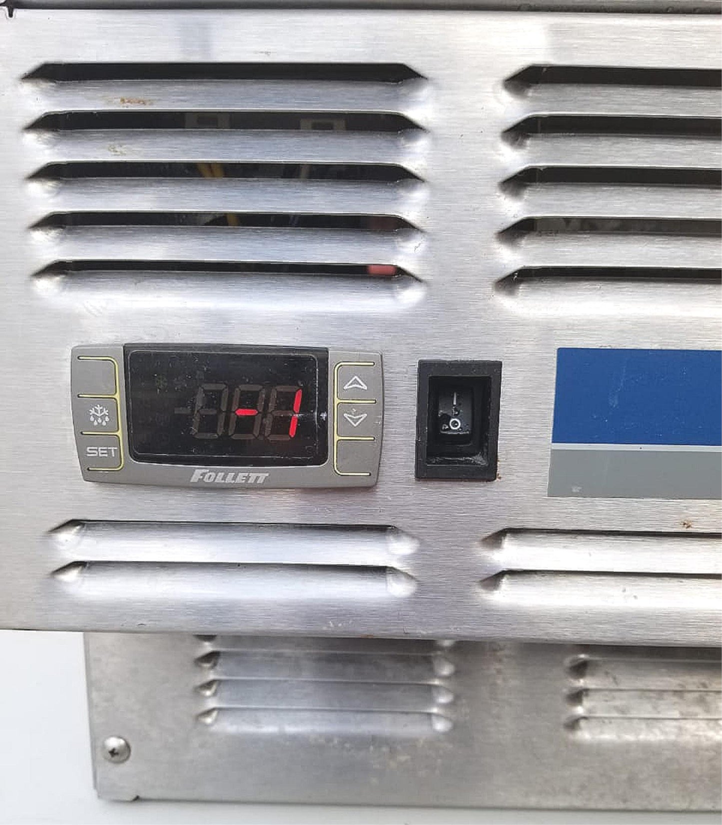 FOLLETT REF5 UNDERCOUNTER FRIDGE LAB BAR 120V FREE SHIP