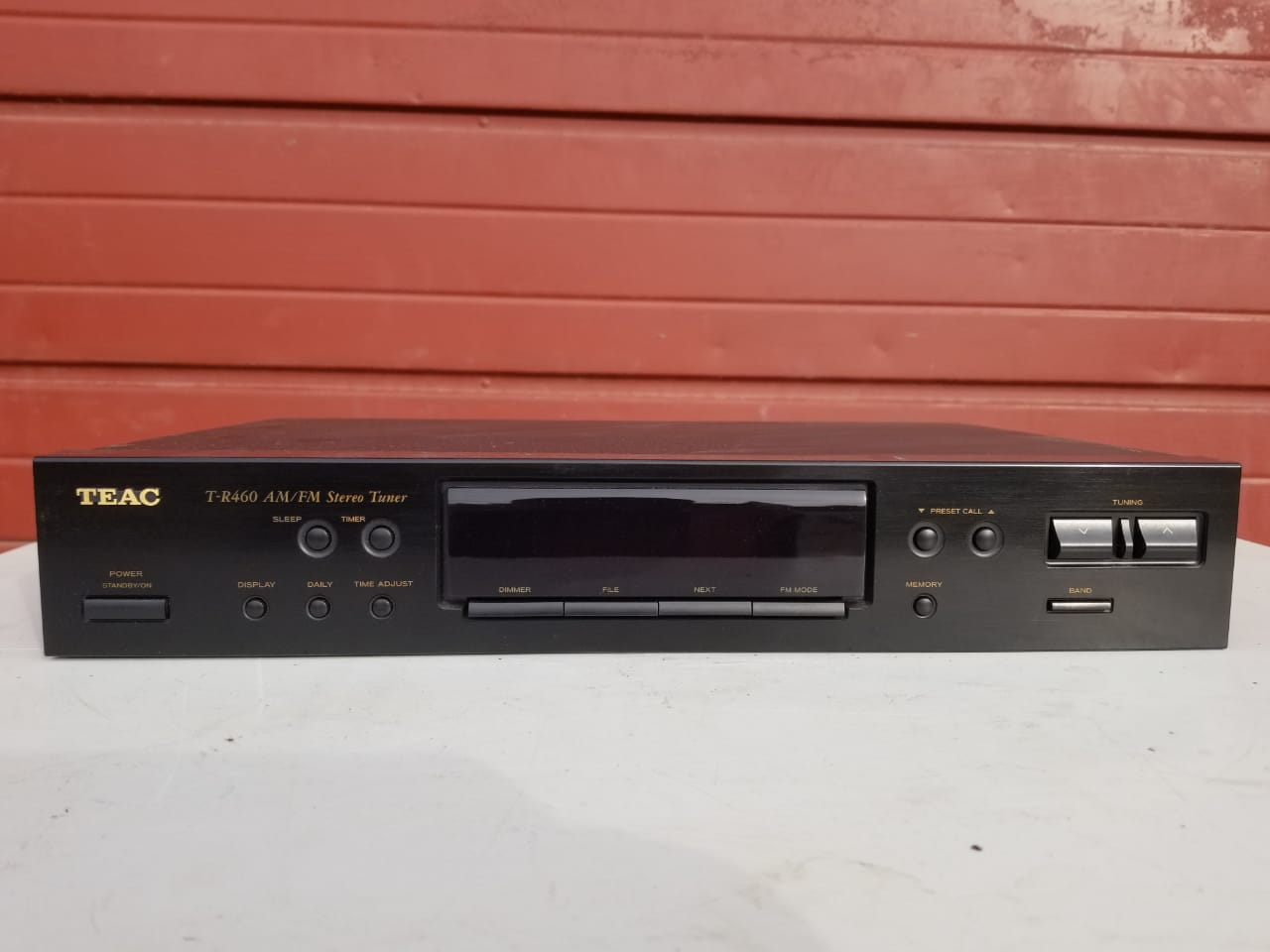 VINTAGE TEAC T-R460 AM/FM STEREO BLACK SERIES TUNER SYNTHESIZER FREE SHIPPING