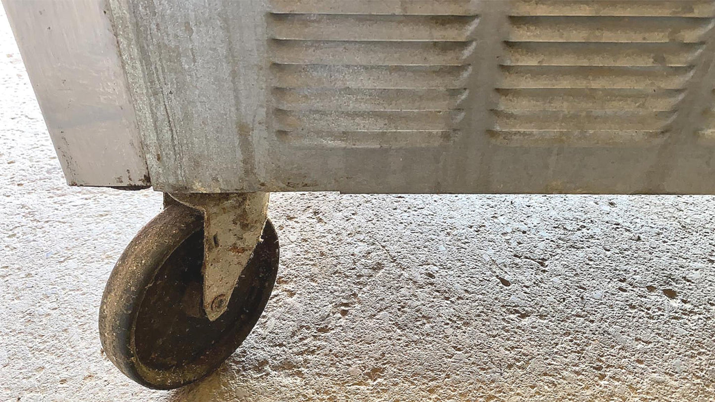 BEVERAGE-AIR 2 DOOR BKV SP60-16C SANDWICH PIZZA PREP TABLE FREE SHIP WATCH VIDEO