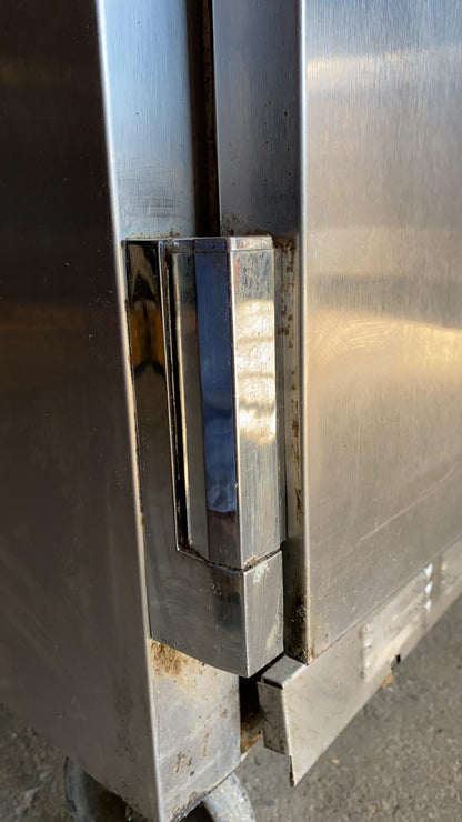 BEVERAGE-AIR 2 DOOR BKV SP60-16C SANDWICH PIZZA PREP TABLE FREE SHIP WATCH VIDEO