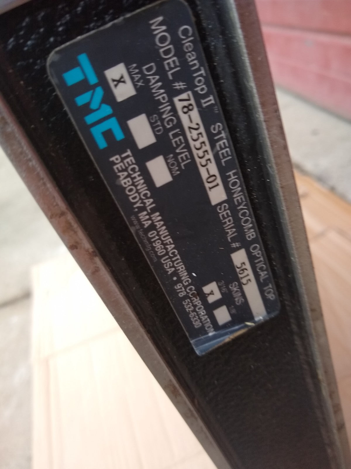 47"x35"x2" TMC 78-25555-01 BENCHTOP VIBRATION OPTICAL ISOLATION TABLE