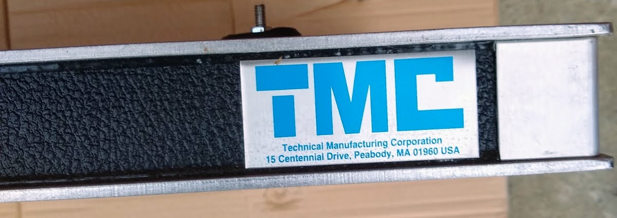 47"x35"x2" TMC 78-25555-01 BENCHTOP VIBRATION OPTICAL ISOLATION TABLE