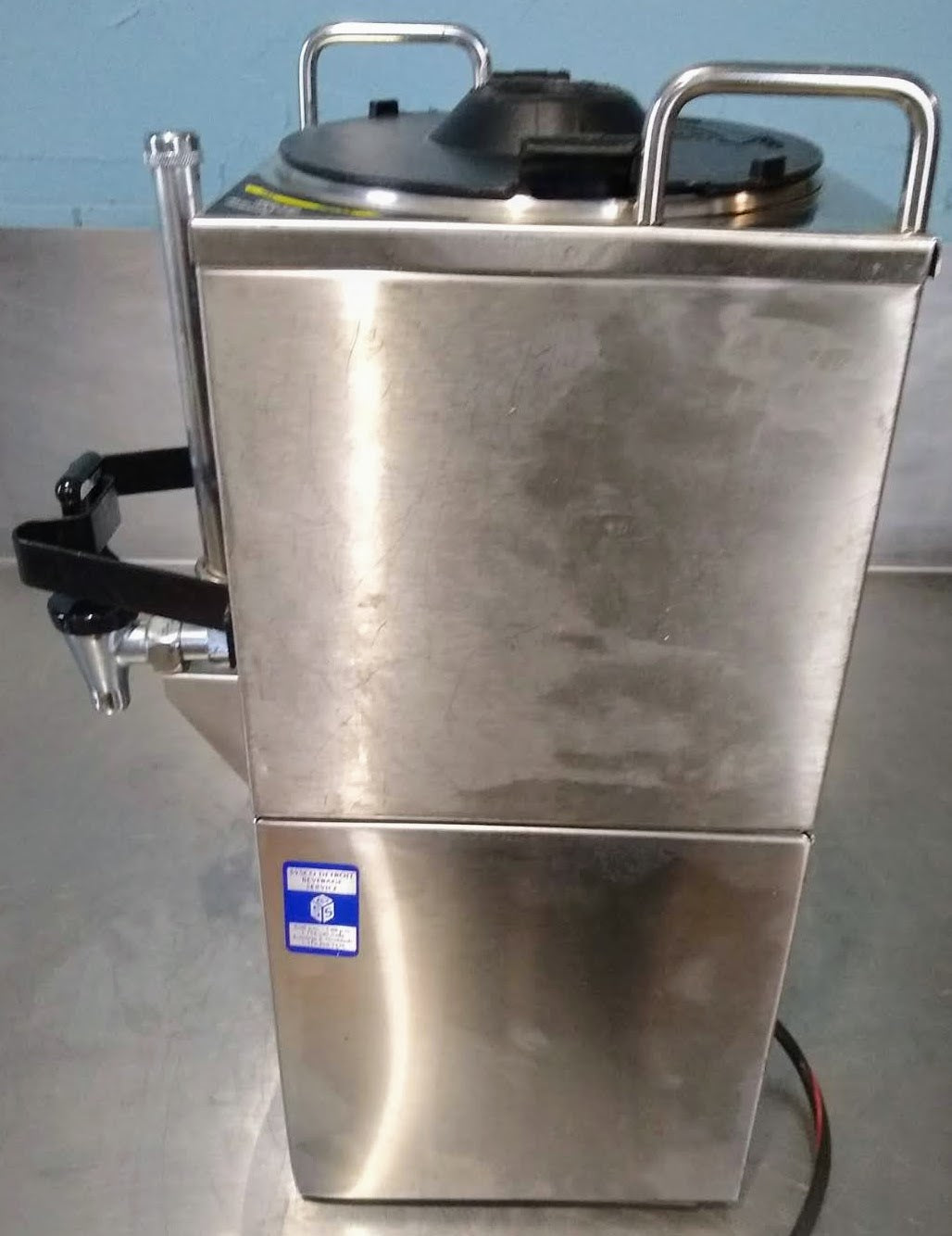 CURTIS GEM 3-5 SATELLITE 1.5 GALLON DIGITAL COFFEE SERVER WARMER STAND FREE SHIP