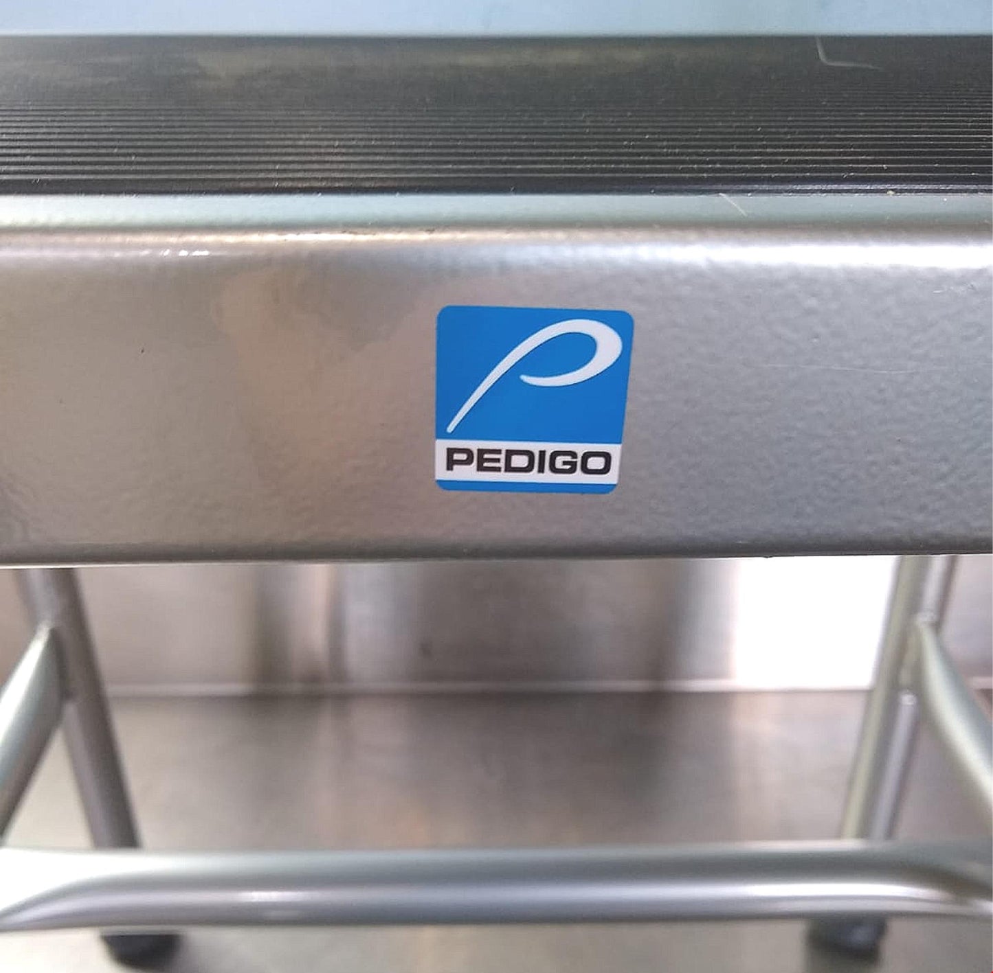 1BRANDNEW ORIGINAL PEDIGO DOUBLE STEP GRAYPOWDERCOAT FOOTSTOOL HANDRAIL FREESHIP