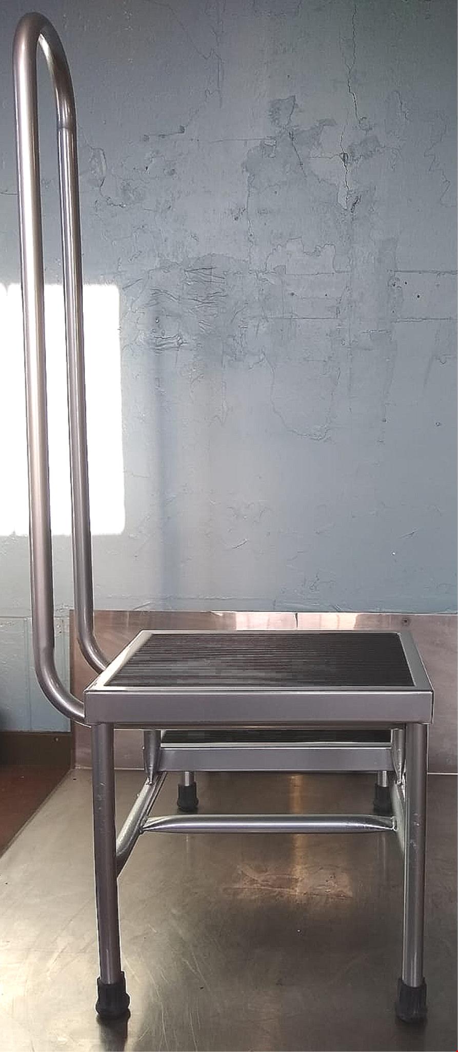 1BRANDNEW ORIGINAL PEDIGO DOUBLE STEP GRAYPOWDERCOAT FOOTSTOOL HANDRAIL FREESHIP