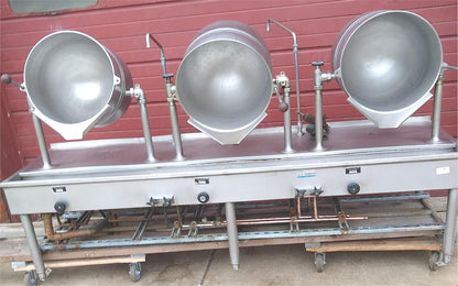 RARE 3 UNIT STATION GROEN TDA/1-40 DIRECT STEAM 30 GALLON TILT KETTLES FREESHIP