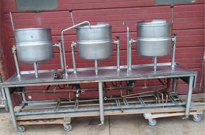 RARE 3 UNIT STATION GROEN TDA/1-40 DIRECT STEAM 30 GALLON TILT KETTLES FREESHIP