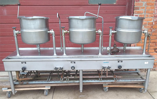 RARE 3 UNIT STATION GROEN TDA/1-40 DIRECT STEAM 30 GALLON TILT KETTLES FREESHIP