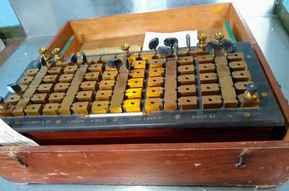VINTAGE HISTORIC NALDER BROS of LONDON POTENTIOMETER RESISTANCE BOX 27"x13"x11"