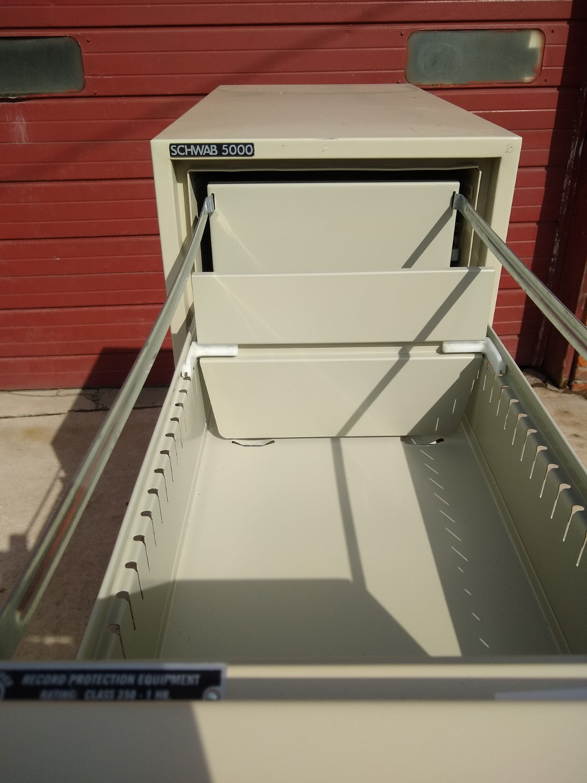 SCHWAB 5000 FIRE PROOF FILE CABINET with KEY PERFECT CONDITION FREE SHIP