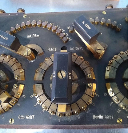 VINTAGE 1911 OTTO WOLFF HISTORIC BERLIN POTENTIOMETER RESISTANCE BOX 17"x9.5"x8"