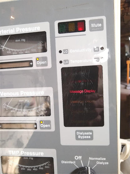 B BRAUN® 1550 HEMODIALYSIS MACHINE 5M5538R POWERS ON FINE FREE COMMERCIAL SHIPIN