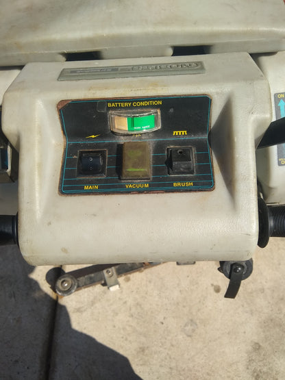 NOBLES 2701 SPEED SCRUB 27" FLOOR SCRUBBER BATTERIES CHARGER WARRANTY FREE SHIP