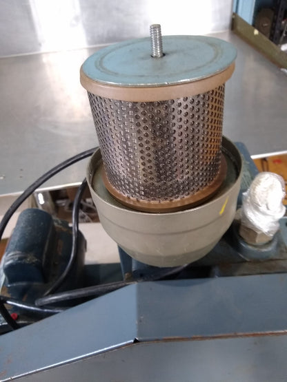 WARRANTY WELCH BELT DRIVEN DUOSEAL MODEL 1402 VACCUM PUMP 1x10⁻⁴ torr WATCHVIDEO