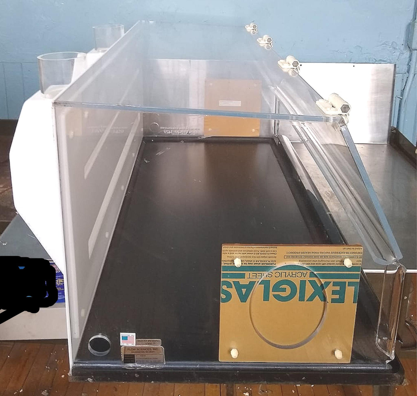 FLOW SCIENCES VBSE VENTED 3'ft SAFETY ENCLOSURE FUME HOOD FREE BUSINESS USA SHIP