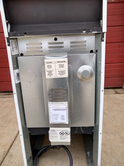 PERFECT FOR TIGHT SPACE DANBY 20" FREESTANDING ELECTRIC RANGE OVEN 220Volt WHITE