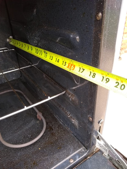 PERFECT FOR TIGHT SPACE DANBY 20" FREESTANDING ELECTRIC RANGE OVEN 220Volt WHITE