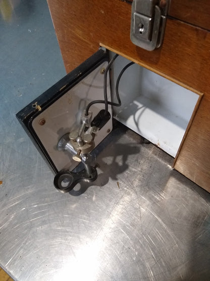 RARE VINTAGE BECKMAN MODEL G pH METER BAKELITE WOODEN BOX CASE FREE SHIPPING