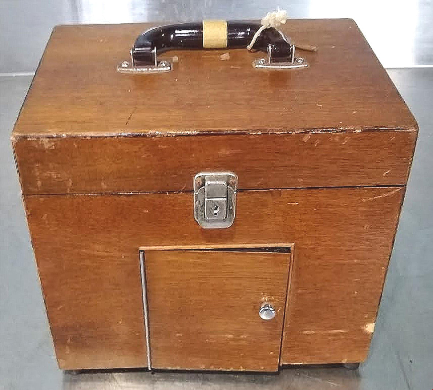 RARE VINTAGE BECKMAN MODEL G pH METER BAKELITE WOODEN BOX CASE FREE SHIPPING