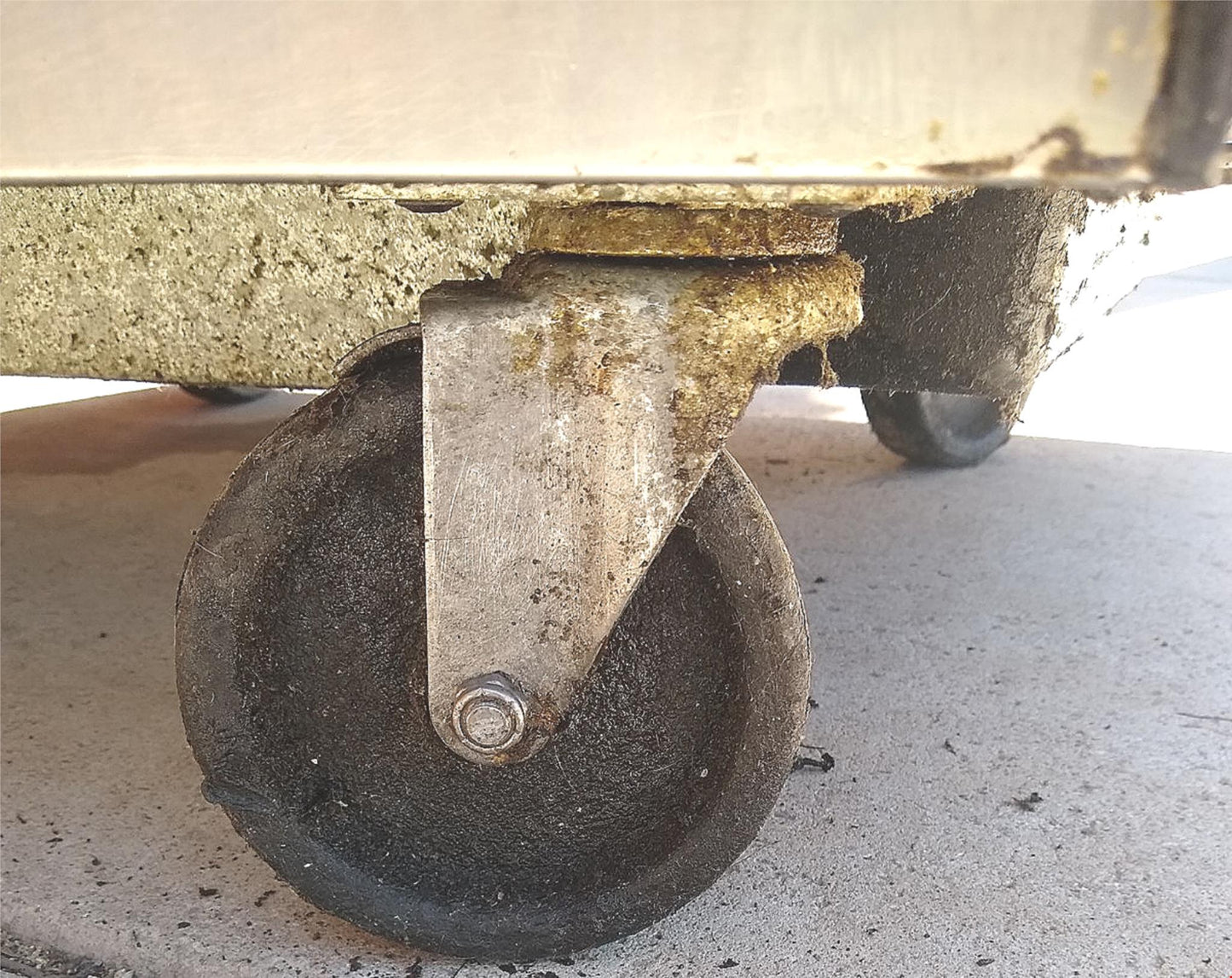 TRUE TSSU-27-12M-B 1 DOOR SANDWICH PIZZA PREP TABLE 3 TRAYS & CASTERS FREE SHIP