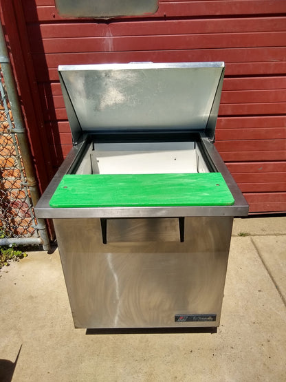 TRUE TSSU-27-12M-B 1 DOOR SANDWICH PIZZA PREP TABLE 3 TRAYS & CASTERS FREE SHIP