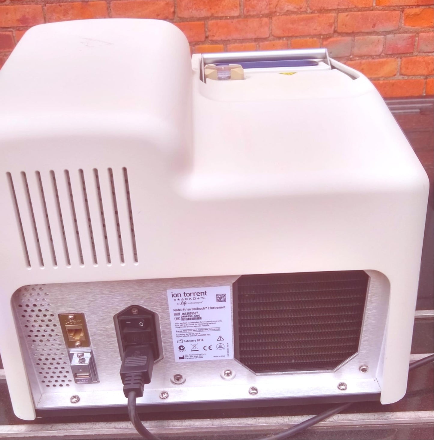 THERMO FISHER ION ONE TOUCH 2 INSTRUMENT ION SEMICONDUCTOR CHIPS THERMAL CYCLER