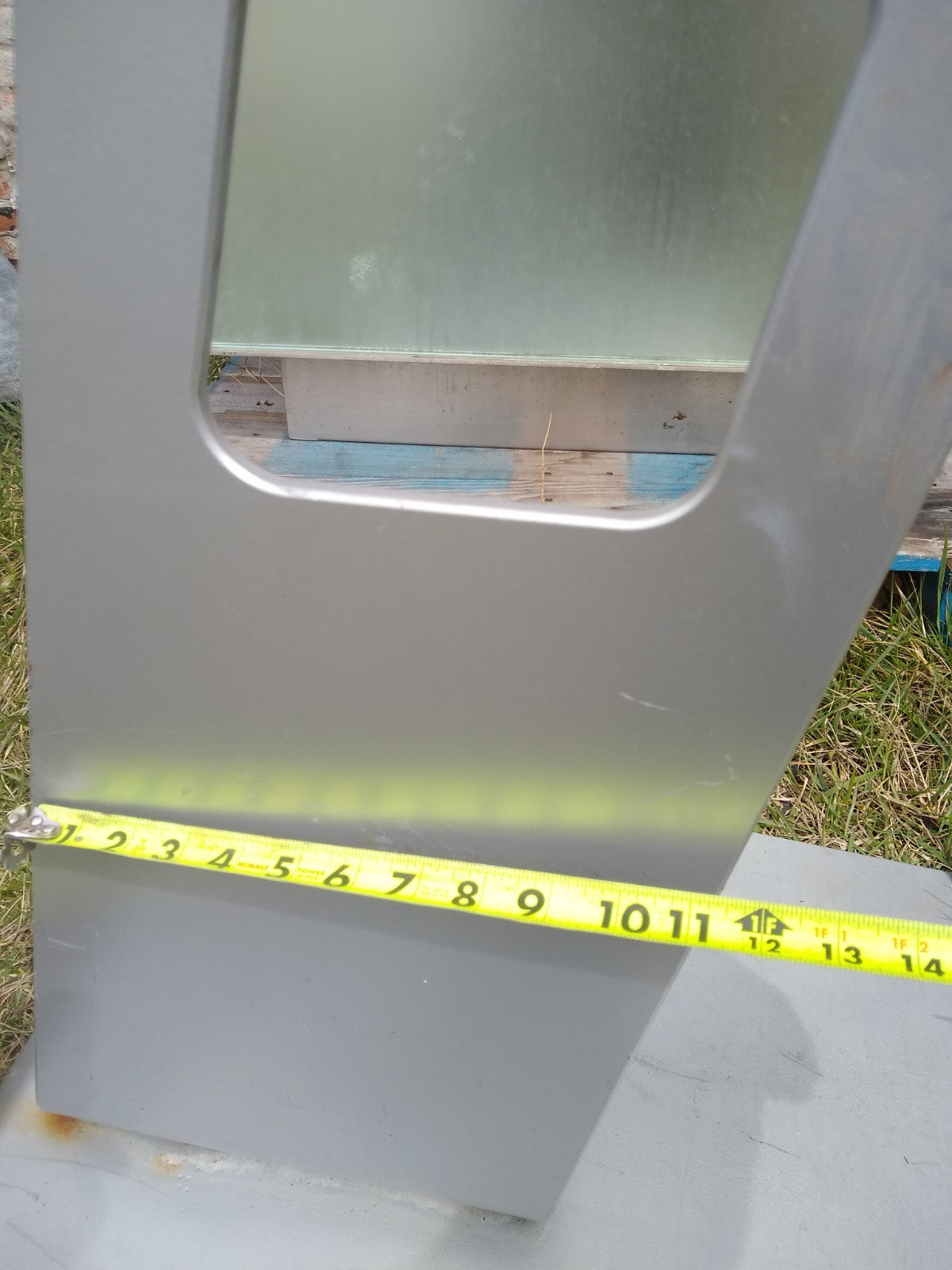 RARE: MODERN DESIGN PUBLIC OR PRIVATE MOTORCYCLE / BICYCLE PARKING RACK FREESHIP