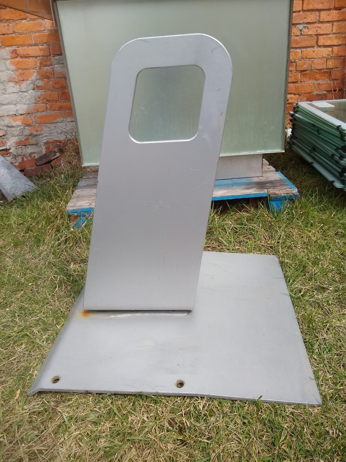 RARE: MODERN DESIGN PUBLIC OR PRIVATE MOTORCYCLE / BICYCLE PARKING RACK FREESHIP