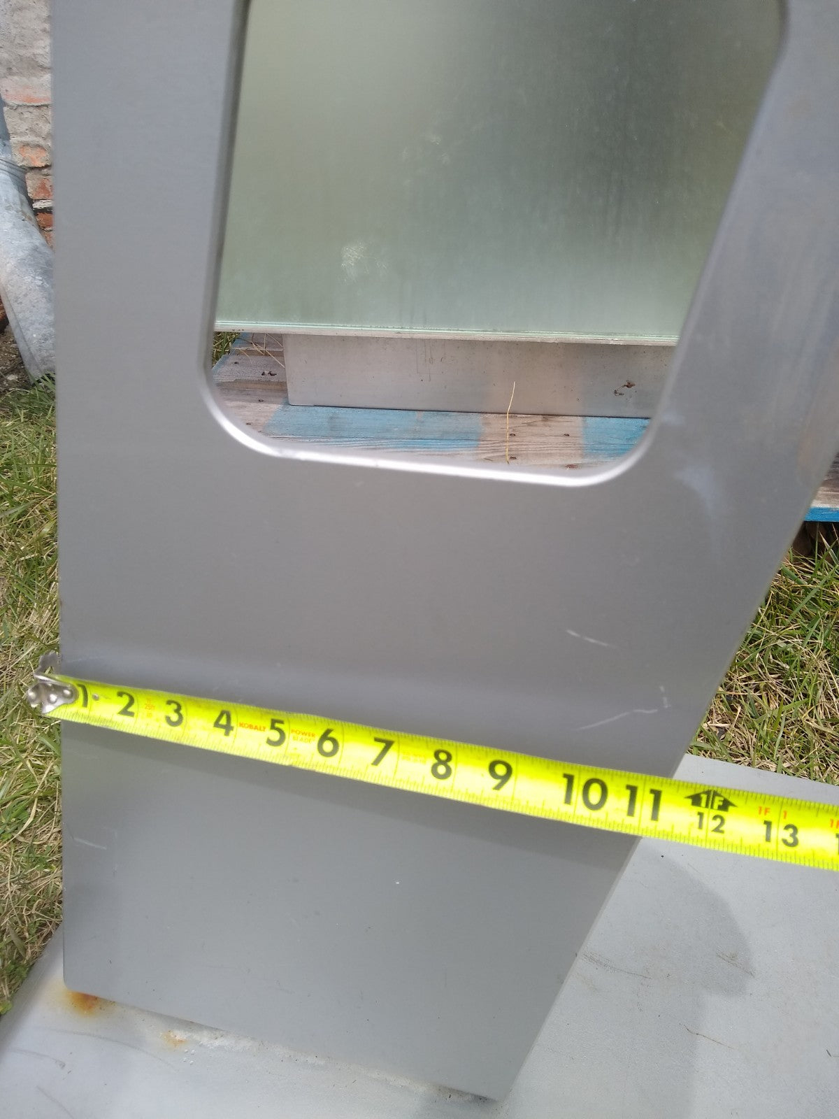 RARE: MODERN DESIGN PUBLIC OR PRIVATE MOTORCYCLE / BICYCLE PARKING RACK FREESHIP