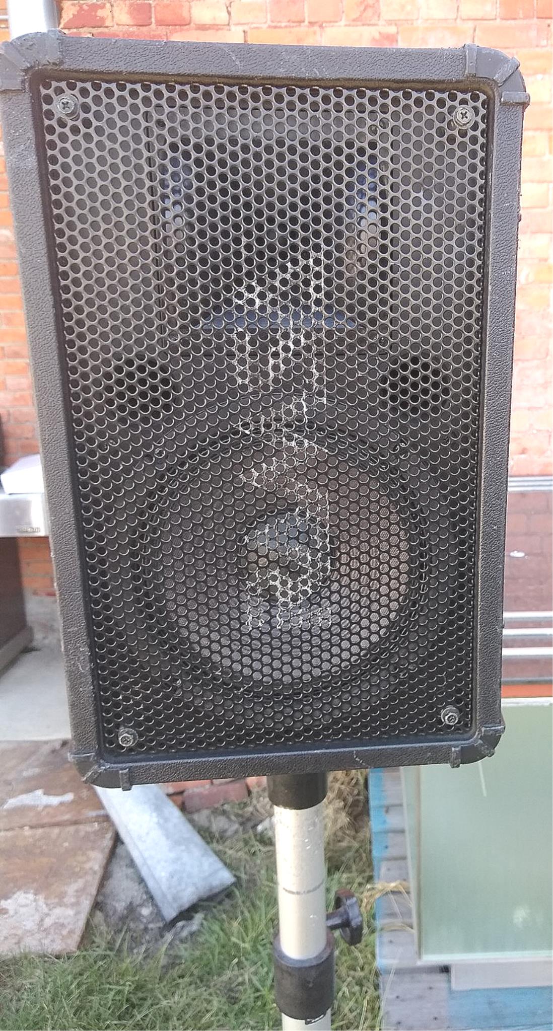 RAMSA SPEAKERS AND ULTIMATE POLE STANDS