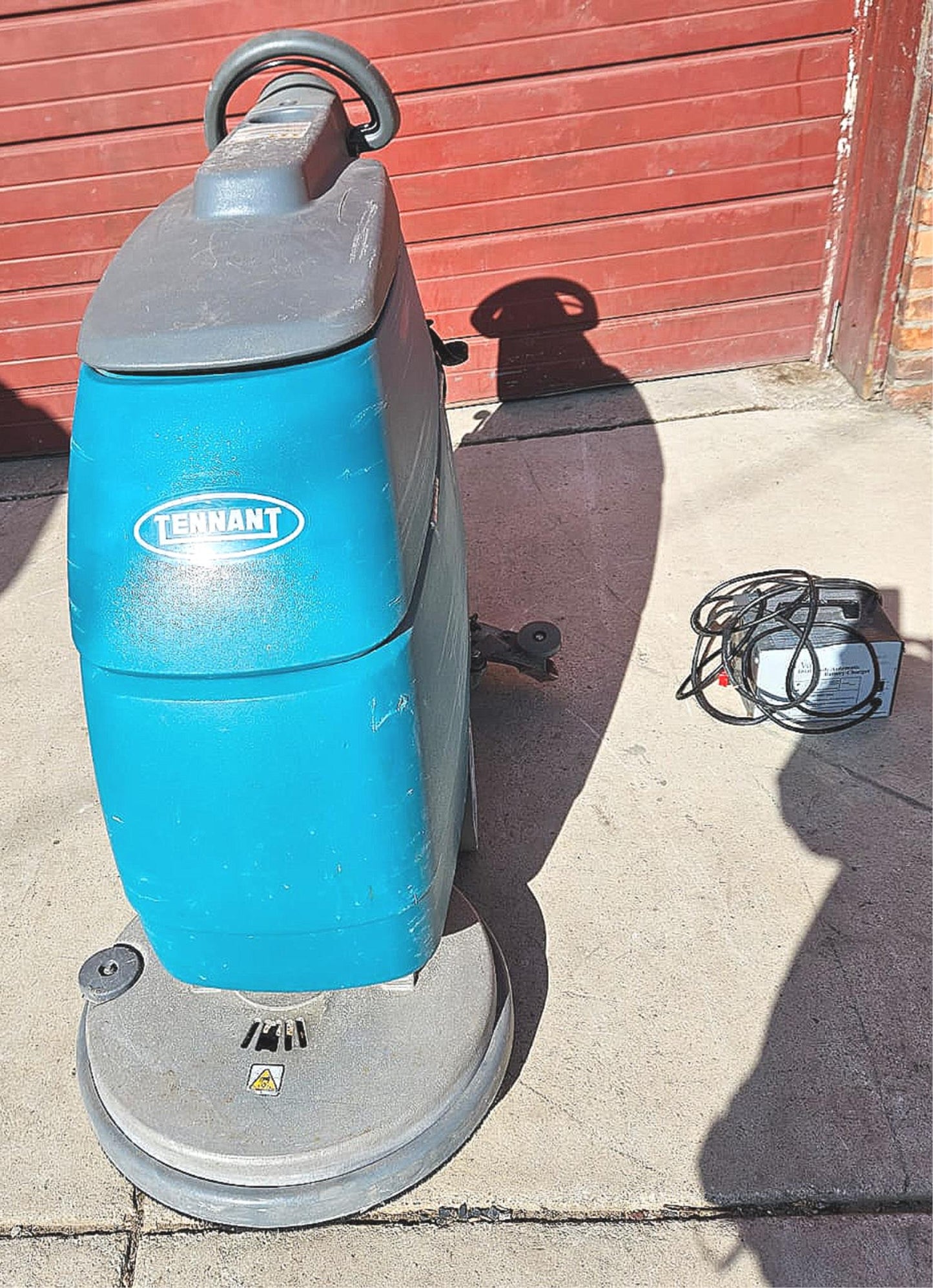 WARRANTY TENNANT T3 FAST20 WALKBEHIND BATTERY FLOOR SCRUBBER WATCHVIDEO FREESHIP