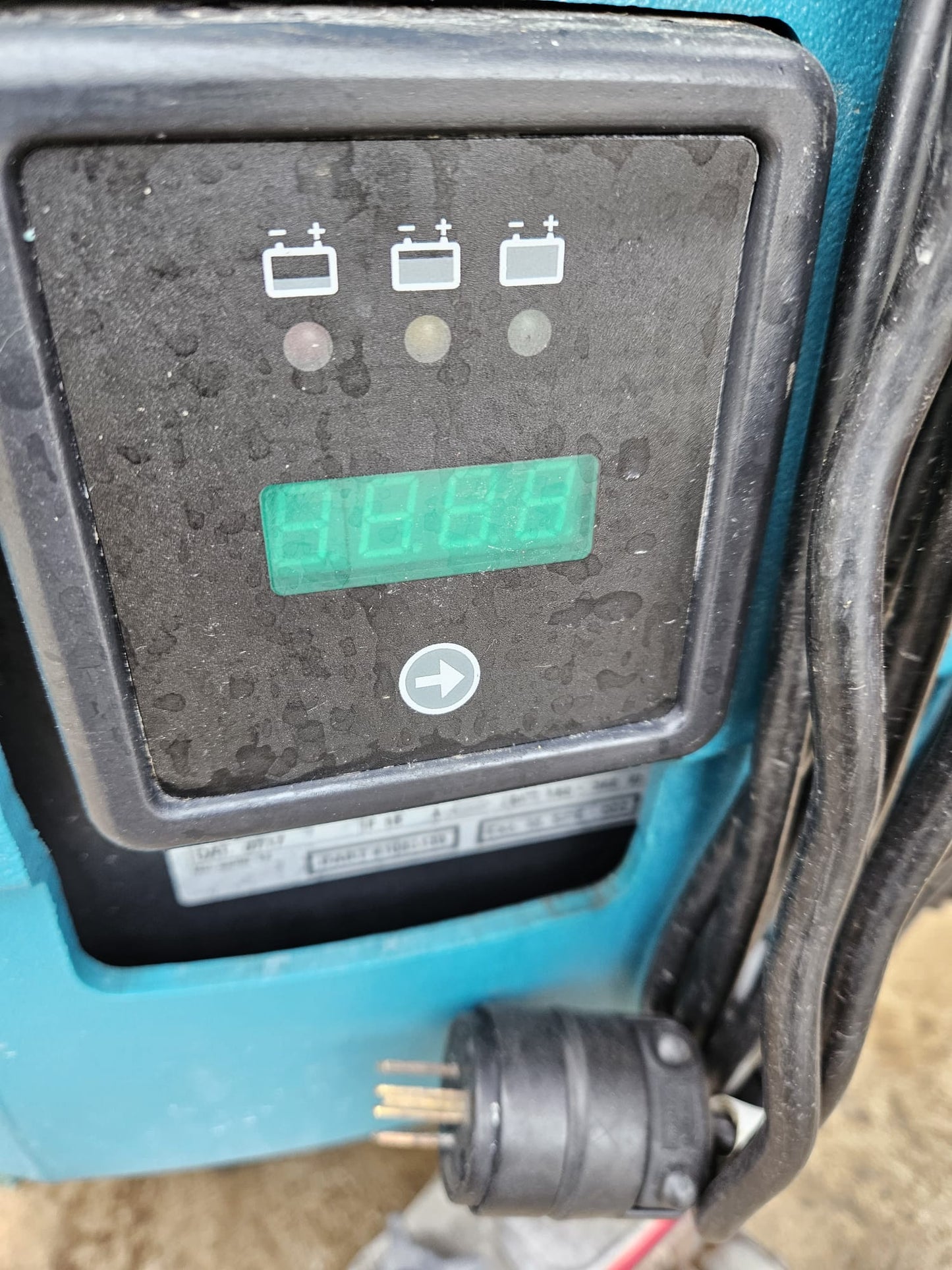 WARRANTY TENNANT T5 FAST WALKBEHIND BATTERY FLOOR SCRUBBER WATCHVIDEO FREESHIP