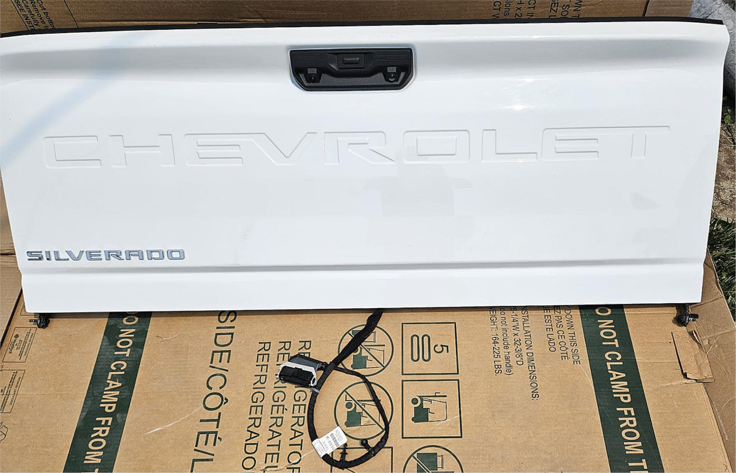 BRAND NEW 2022 CHEVROLET SILVERADO 2500/3500 MANUAL TAILGATE WHITE FREESHIPPING