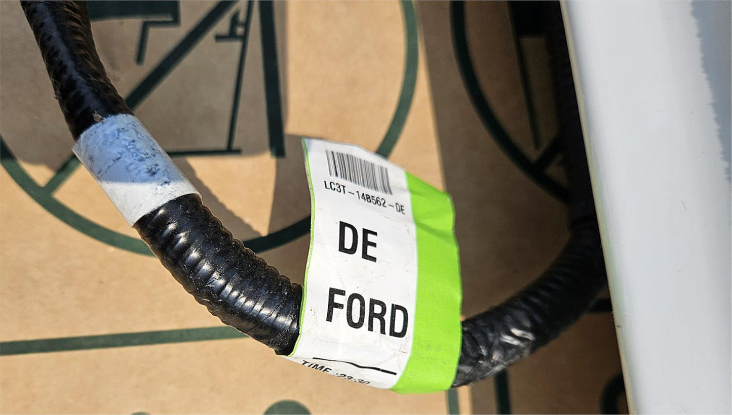 BRAND NEW FORD 250/350 2022 TAILGATE FREESHIPPING