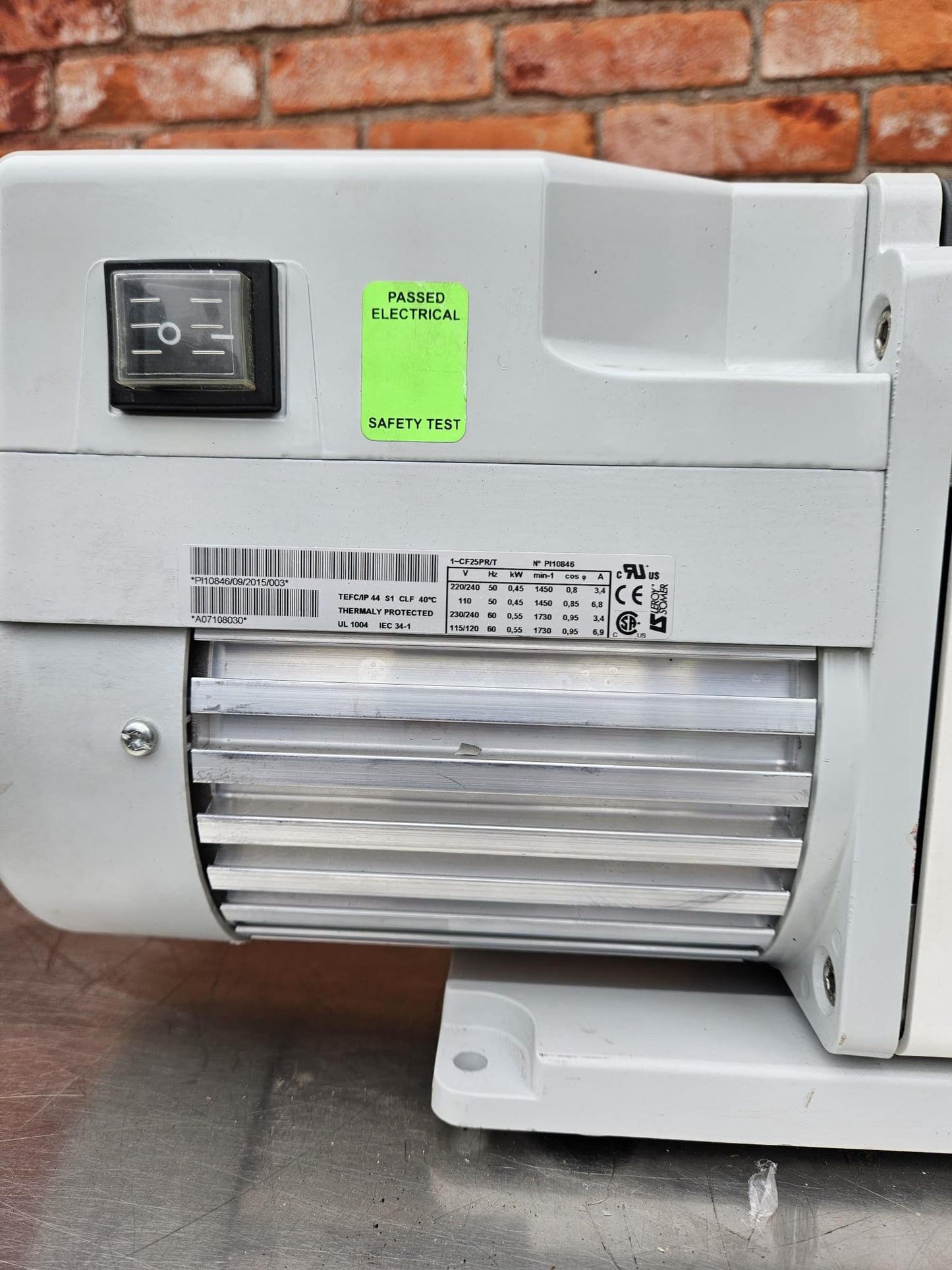 90DAYWARRANTY 220Volt EDWARDS 3 ROTARY VANE 2.3CFM VACUUM PUMP FILTER WATCHVIDEO